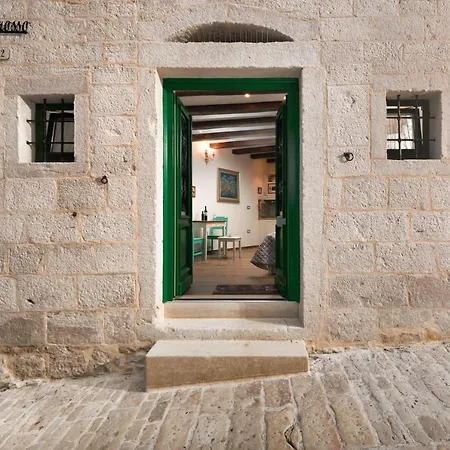 Daire Monterosso Center *